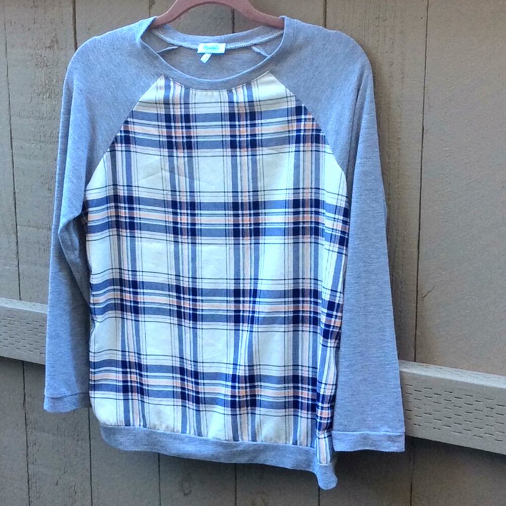 Marabelle Ladies Sweater Top